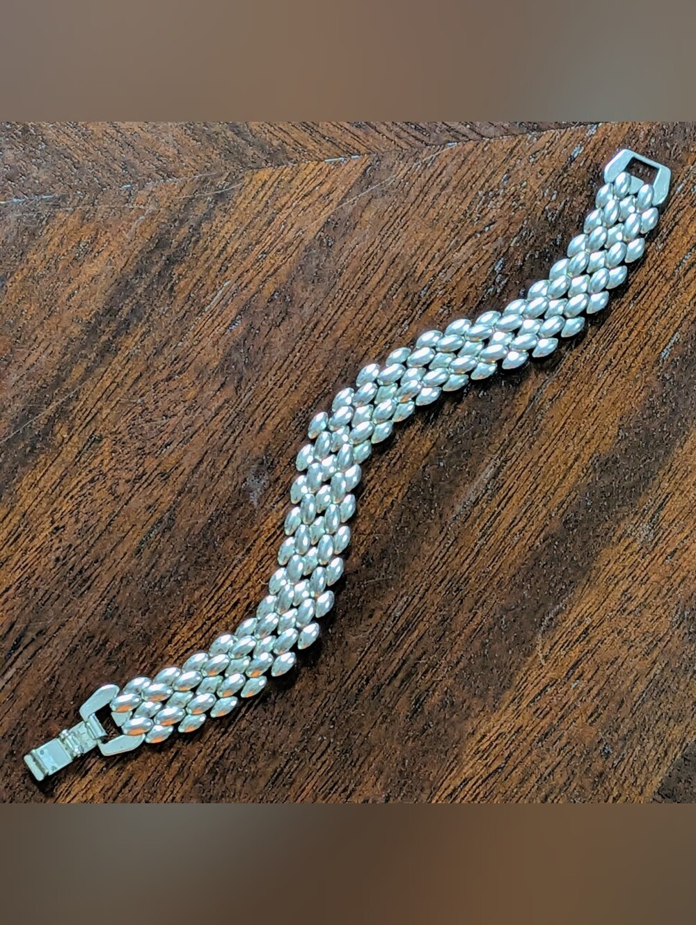 Vintage Silver-Tone Multi-Row Scale Link 7" Flexible Bracelet